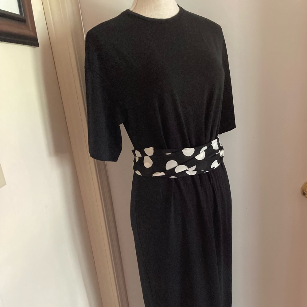 H & M knit maxi dress with scarf.